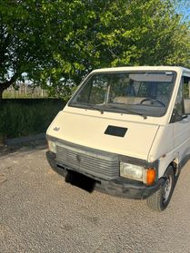 Renault Trafic furgone 4x4 posti 9