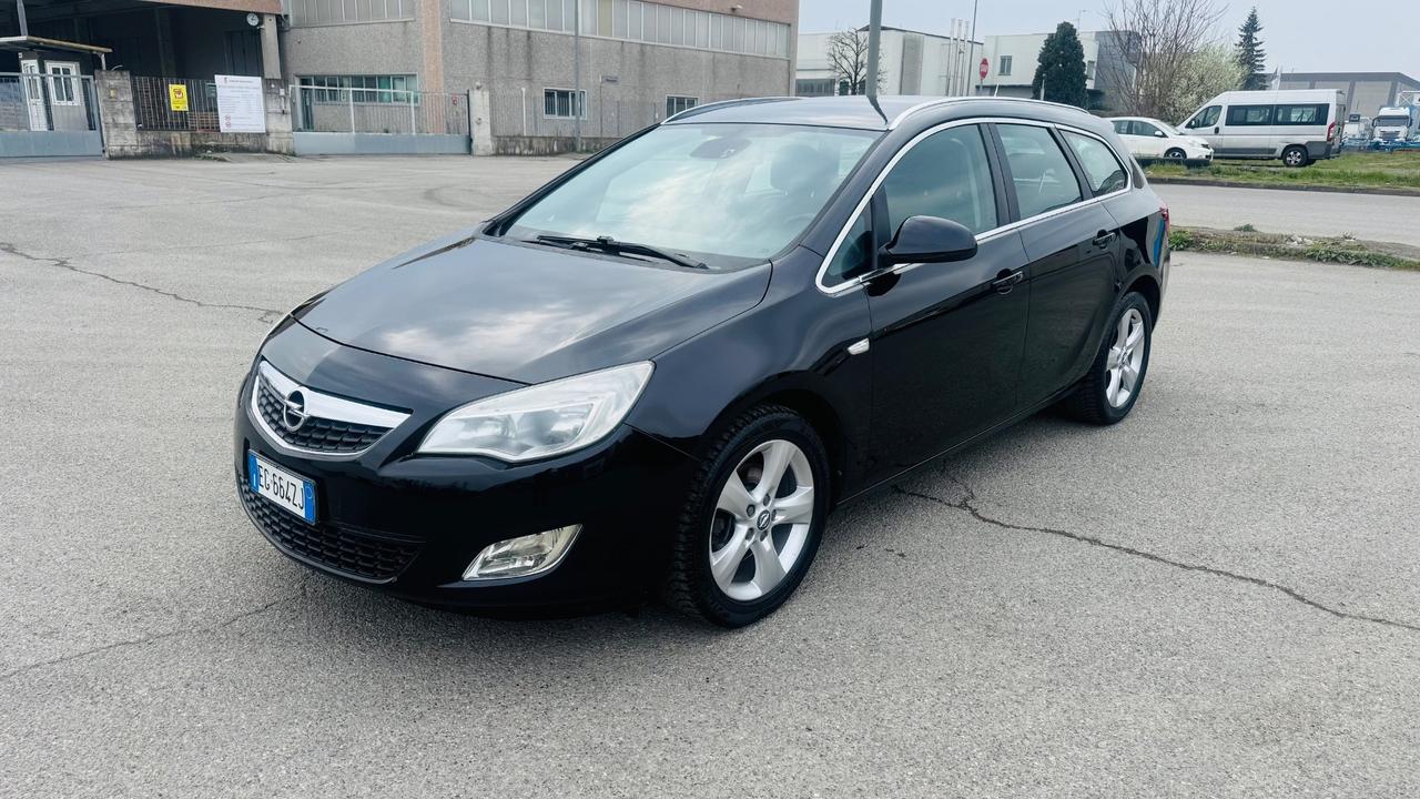 Opel Astra 1.7 CDTI 110CV Sports Tourer Cosmo