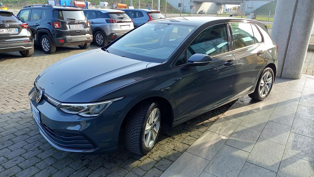 Volkswagen Golf 1.0 eTSI EVO DSG Life