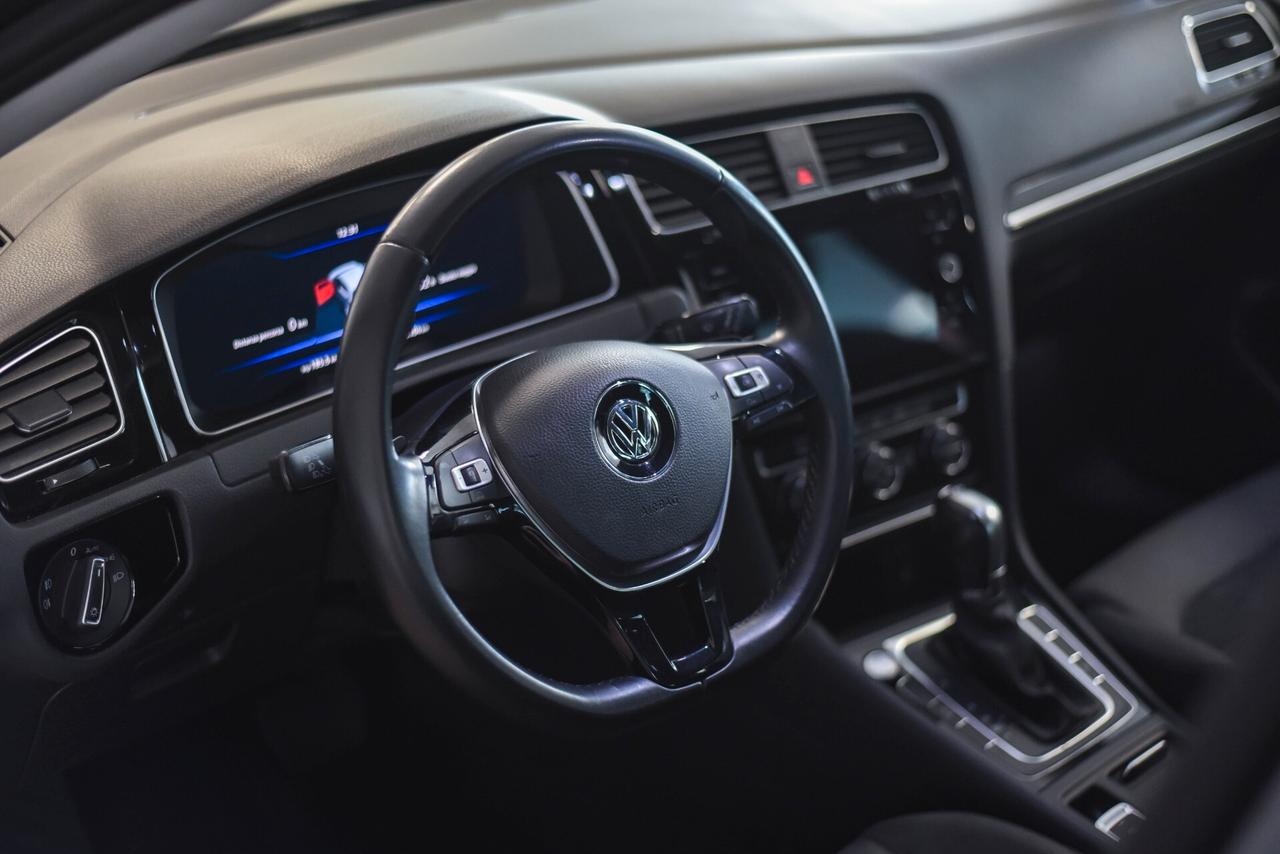 Volkswagen Golf 2.0 TDI DSG 5p. Highline BlueMotion Technology