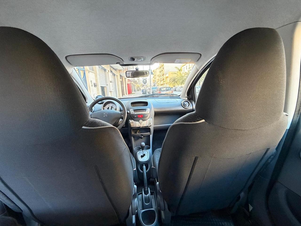 Peugeot 107 1.0 68CV 5p. CAMBIO AUTOMATICO