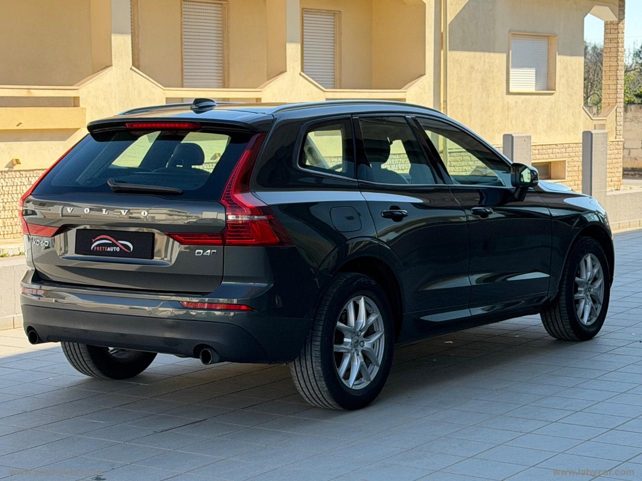 VOLVO XC60 D4 AWD Geartronic Business