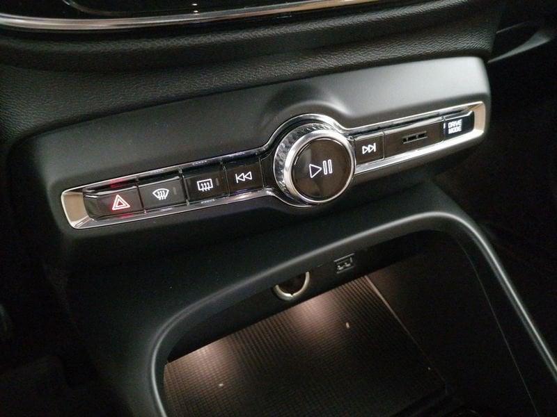 Volvo XC40 2.0 d4 Inscription awd geartronic my20