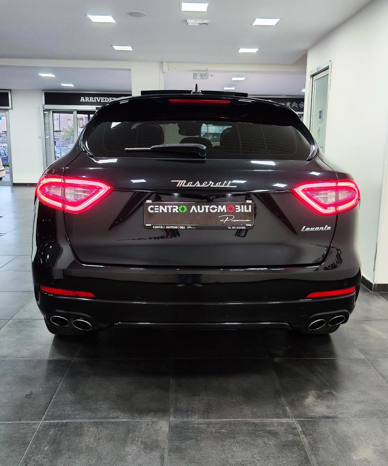 Maserati Levante V6 Diesel 275 CV AWD Gransport Tetto