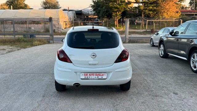 Opel Corsa 1.2 85CV 3 porte GPL-TECH b-color