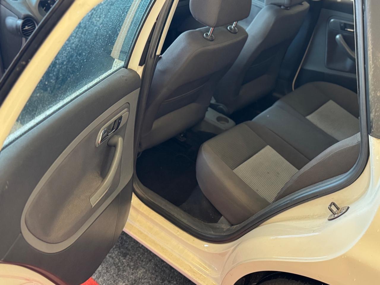 Seat Ibiza 1.4 5p. NEOPATENTATI