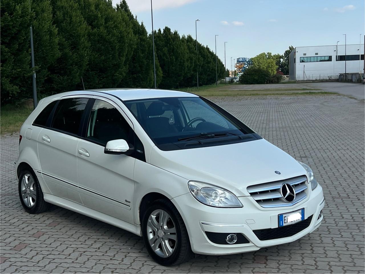 Mercedes-benz B 180 B 180 BlueEFFICIENCY Sport