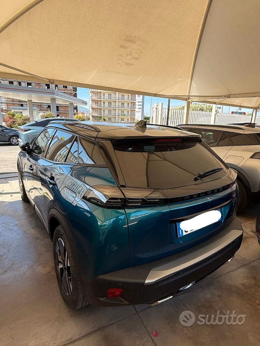 2025 PEUGEOT 2008 1.2cc 136cv "ALLURE"