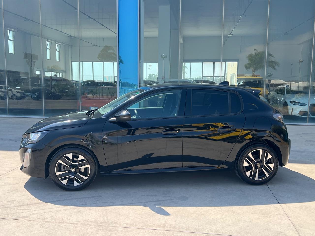 Peugeot 208 PureTech 100 5 porte Allure - possibilità noleggio no scoring