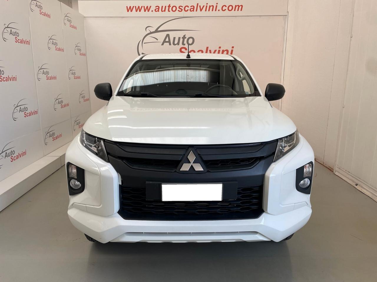 Mitsubishi L200 2.3 D Club Cab 4x4 Easy Select Invite Connect