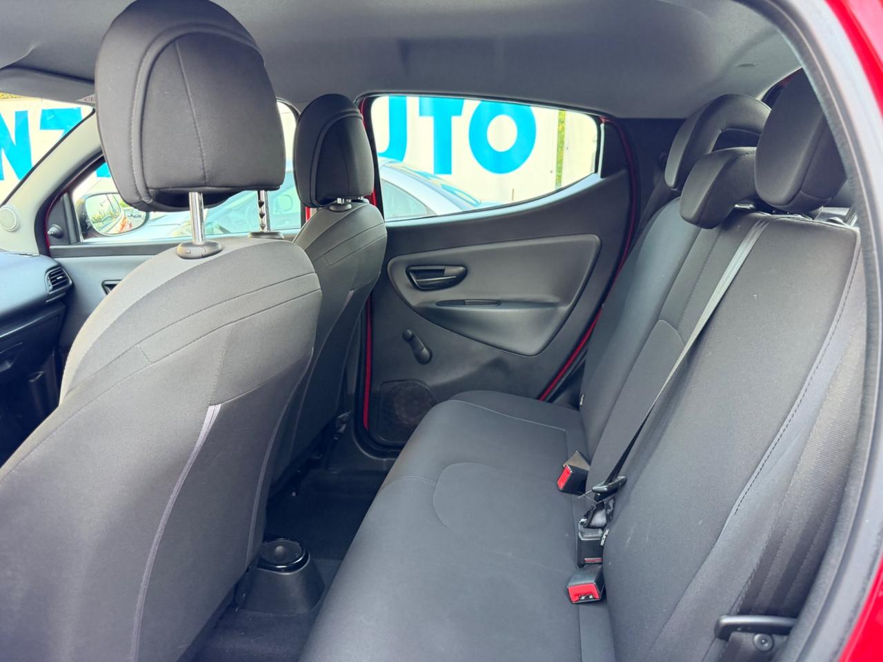 Lancia Ypsilon 1.2 69 CV GPL CASA MADRE