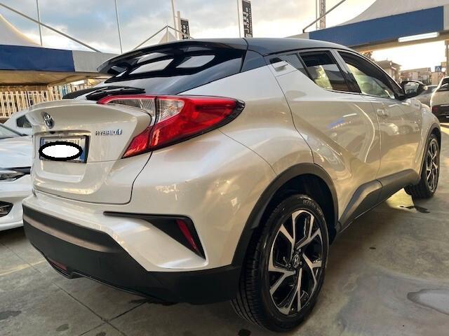 TOYOTA CH- R IBRIDA AUTOMATICA !