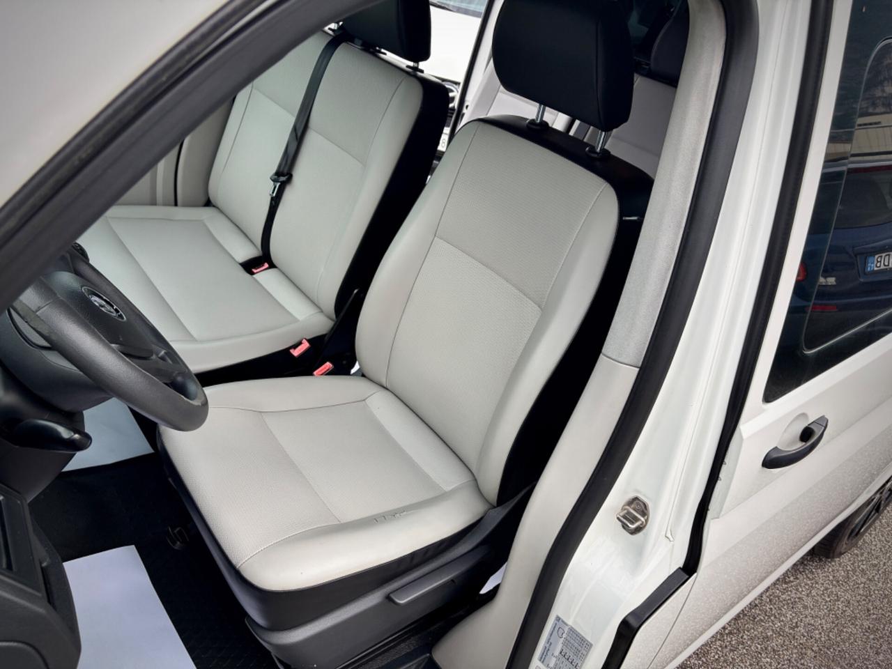 Volkswagen Caravelle 2.0 TDI 102CV PC Trendline