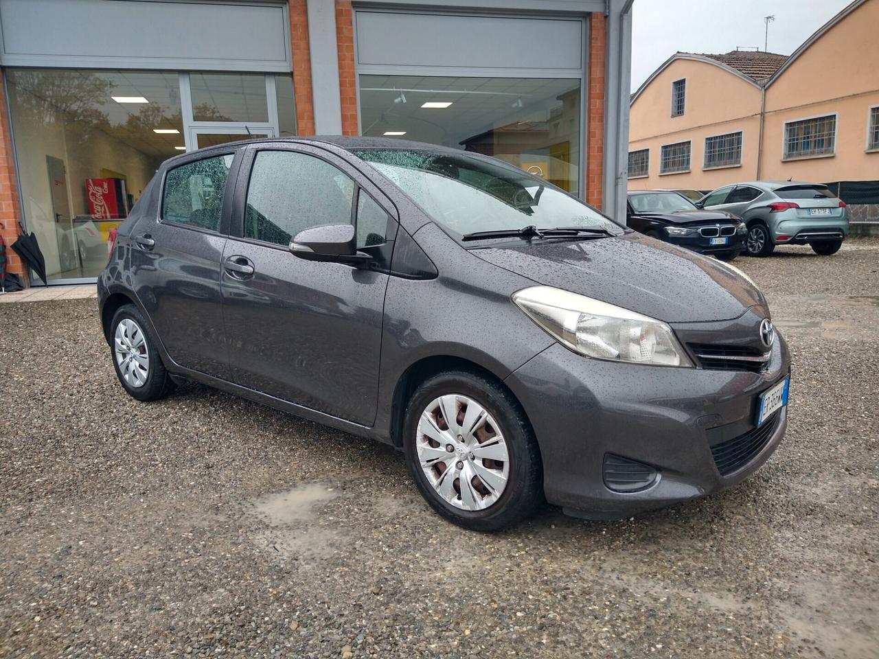 Toyota Yaris 1.0 5 porte Active OK NEOPATENTATI PERFETTA