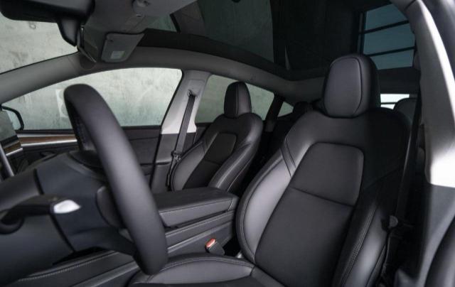Tesla Model Y Performance Dual Motor awd