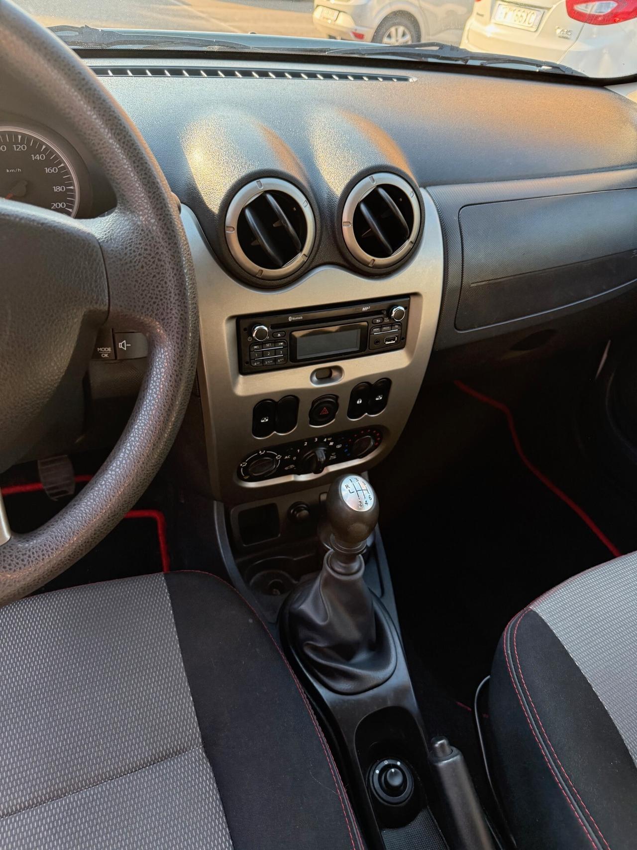 Dacia Duster 1.5 dci - NEOP. - 12 MESI DI GARANZIA -