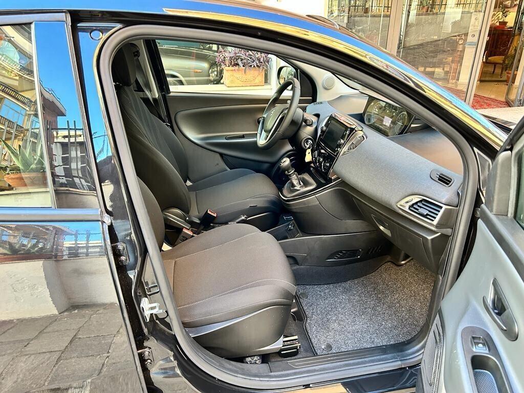 LANCIA Ypsilon 1.0 FireFly 5 porte S&S Hybrid Gold