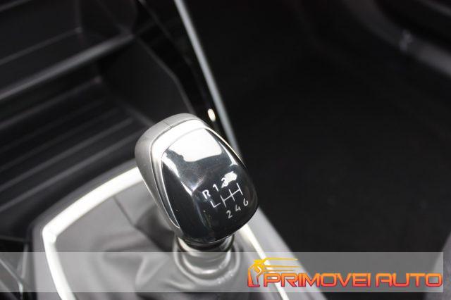 PEUGEOT 2008 PureTech 100 S&S Style