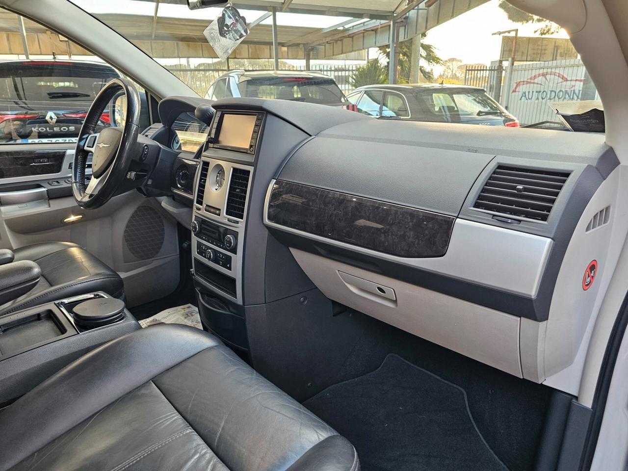 Chrysler Grand Voyager 2.8 CRD DPF Limited Stowngo