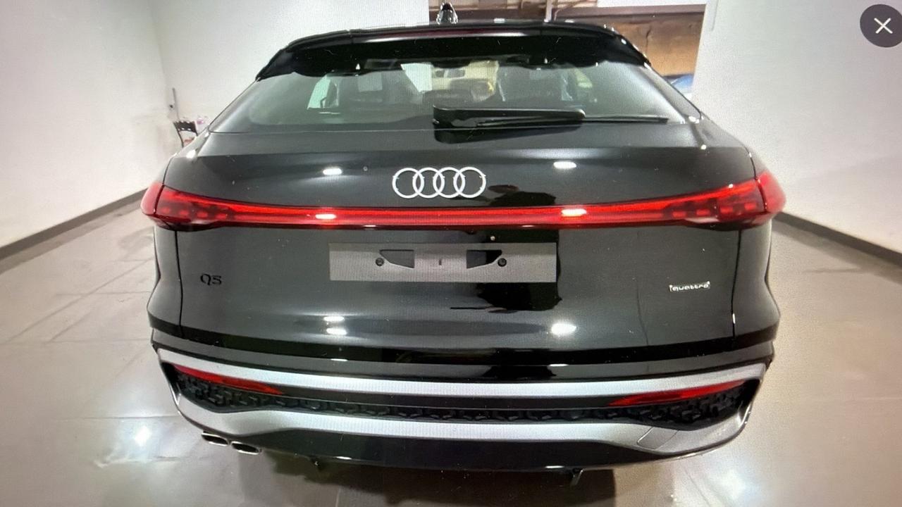 Audi Q5 40 TDI 204 CV quattro S tronic Identity Black