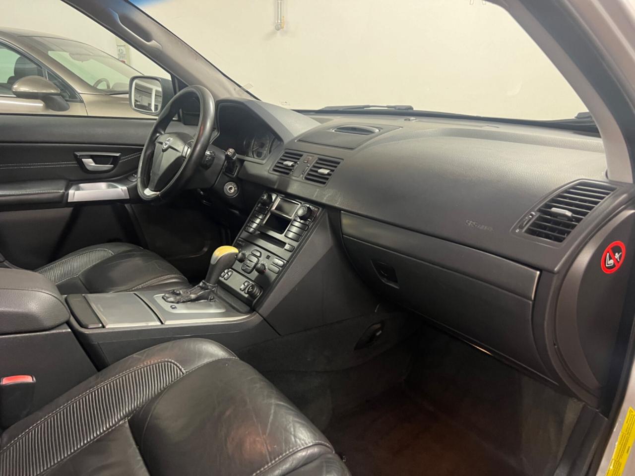 Volvo XC 90 XC90 2.4 D5 185 CV AWD Momentum