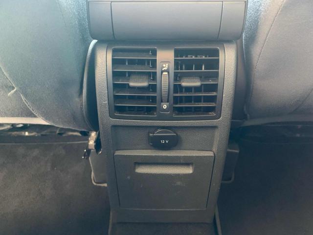 VOLKSWAGEN Touran Business 1.6 TDI DSG 7 POSTI OK NEOPATENTATI C.AUT