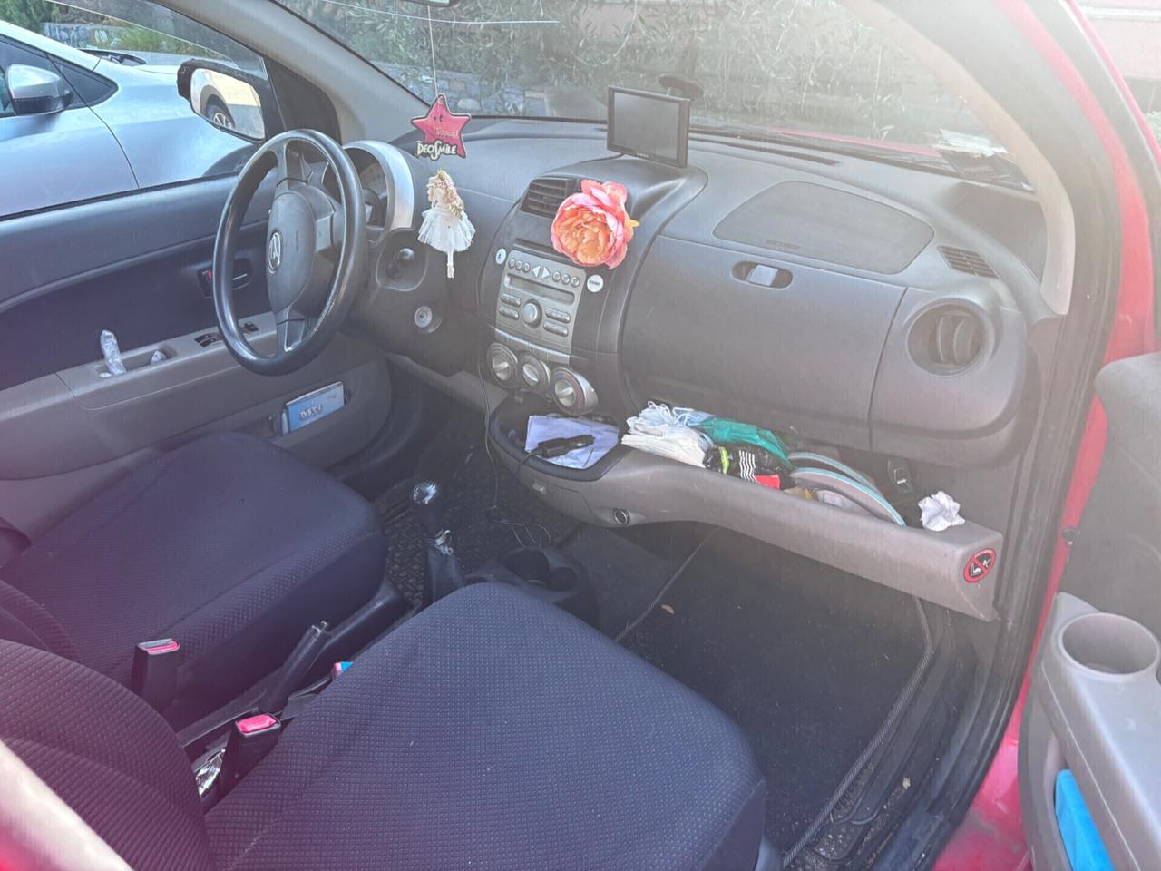 Daihatsu Sirion 1.0 Sho Green Powered perfetta di meccanica neopatentato