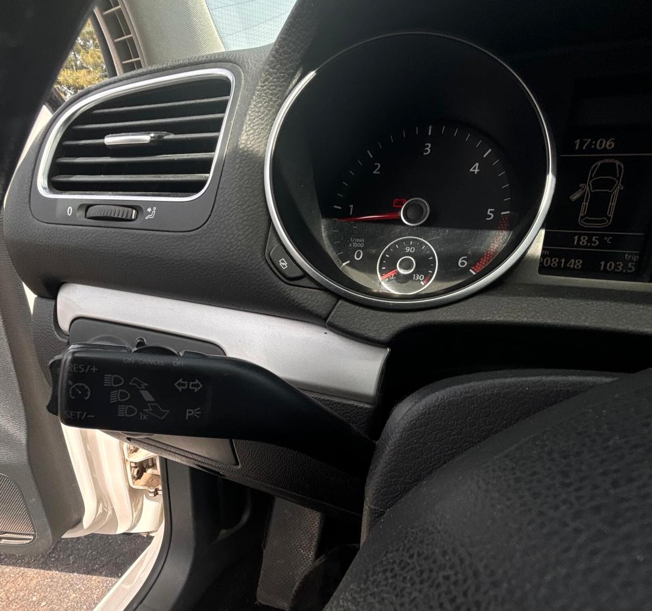 Volkswagen Golf 1.6 TDI DPF 5p. Highline