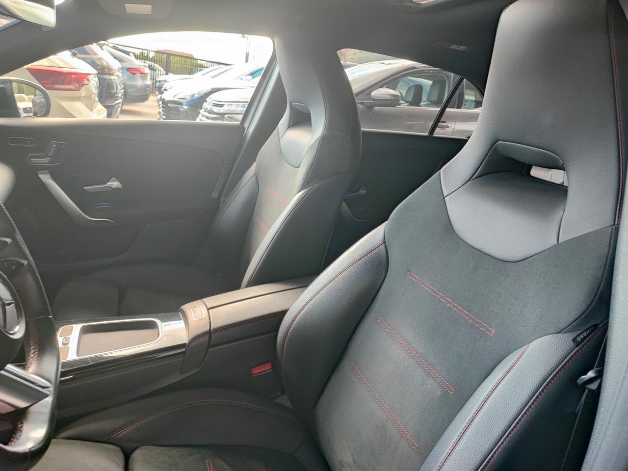 Mercedes-benz A 200 d Automatic AMG Line Premium Plus FULL+++