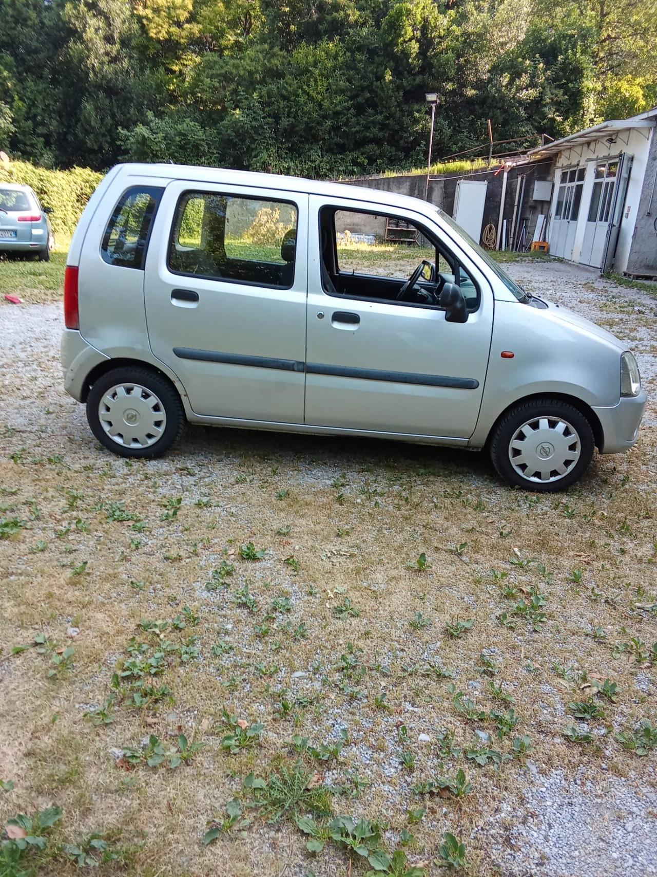 Opel Agila 1.0