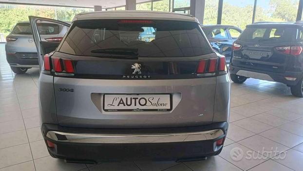 PEUGEOT 3008 1.5 dci 130 CV Experience