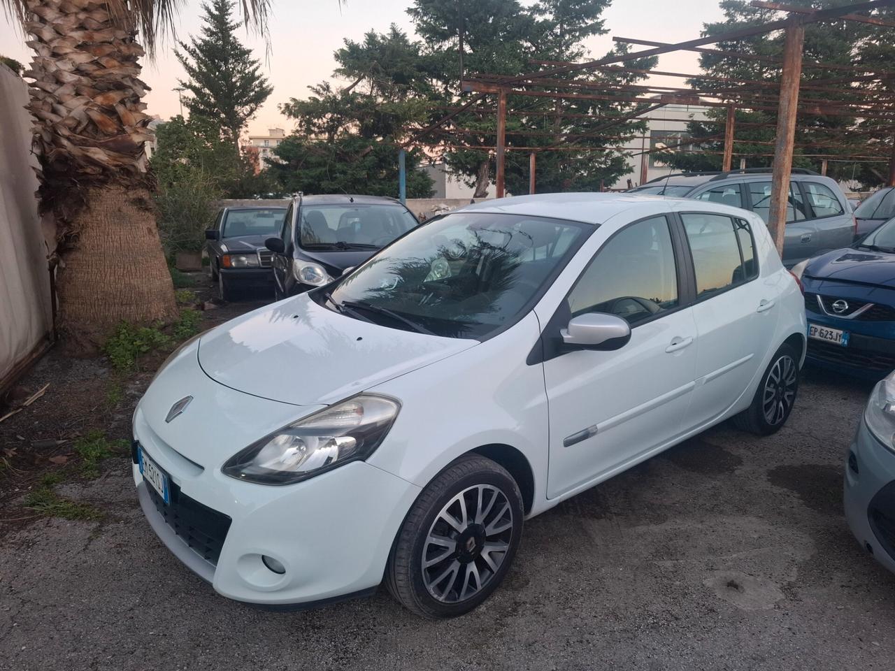 Renault Clio 1.2 16V 5 porte Dynamique