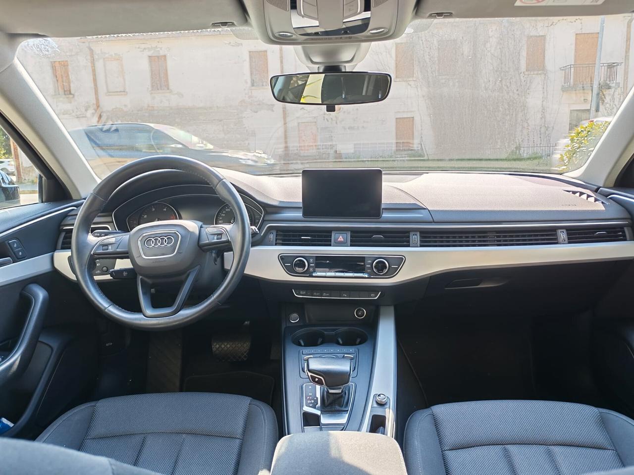 Audi A4 Avant 35 TDI S tronic Business Sport