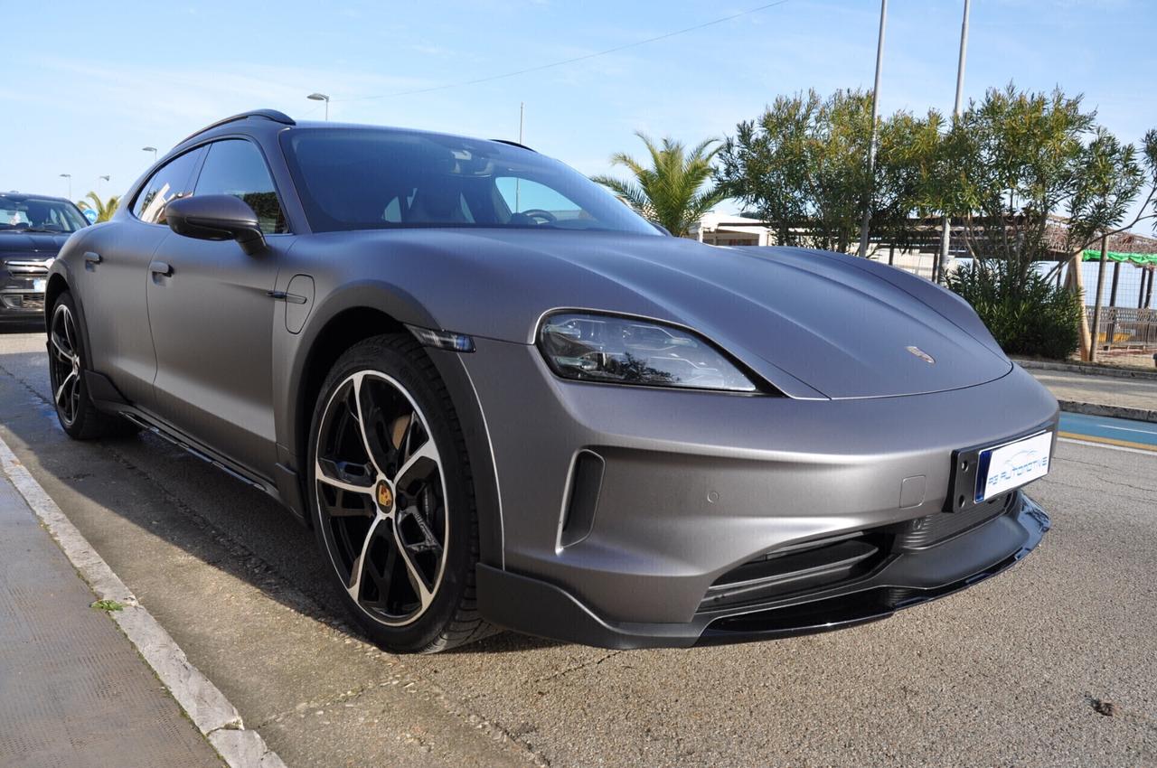 Porsche Taycan 4 Cross Turismo