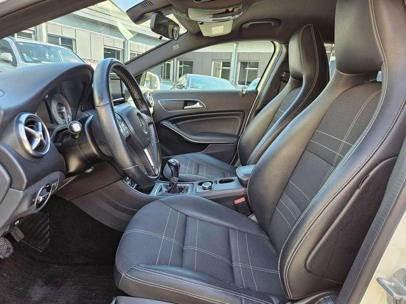 Mercedes-Benz Classe A A 180 cdi Dark Night edition