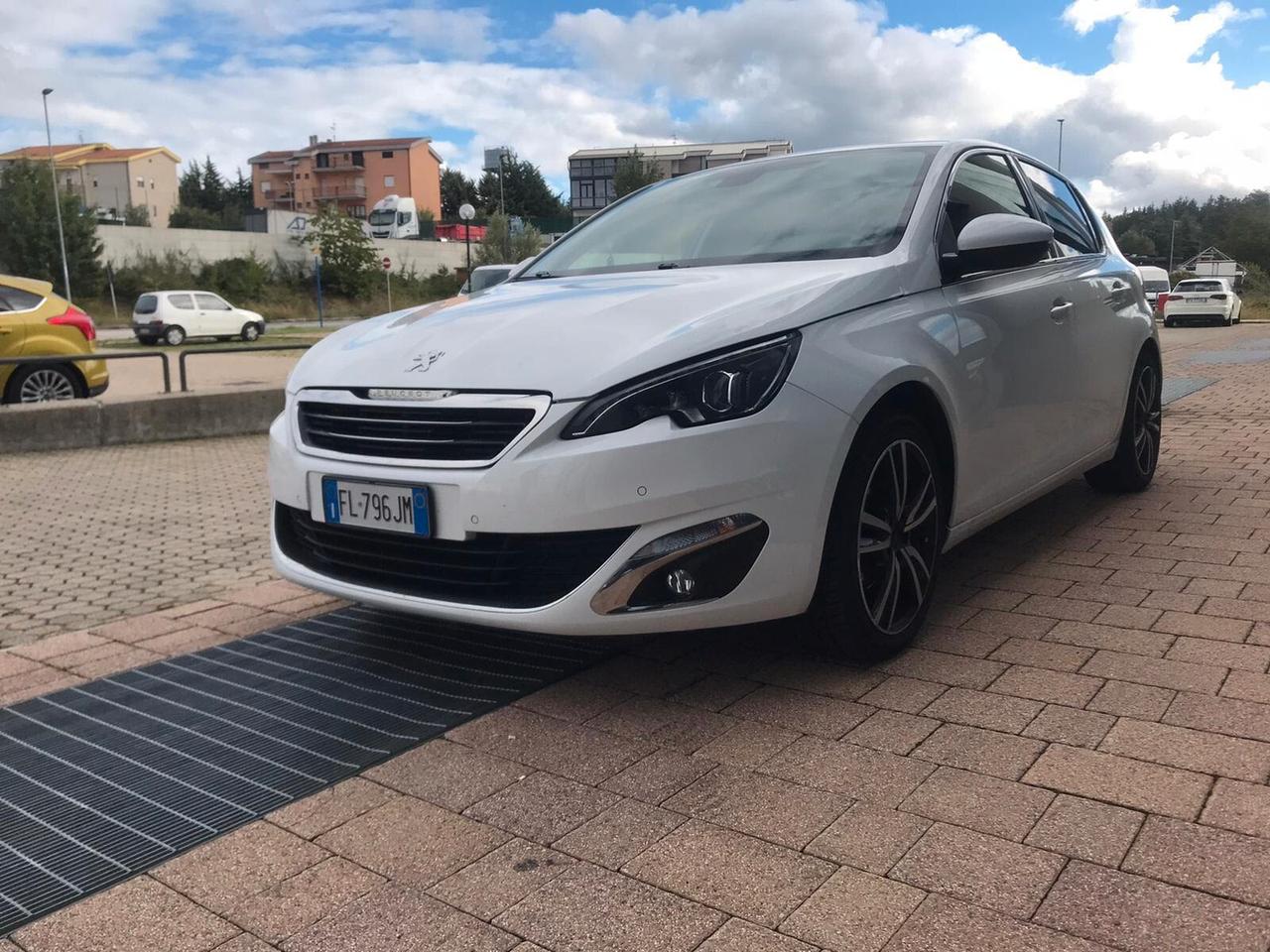 Peugeot 308 BlueHDi 120 S&S Business