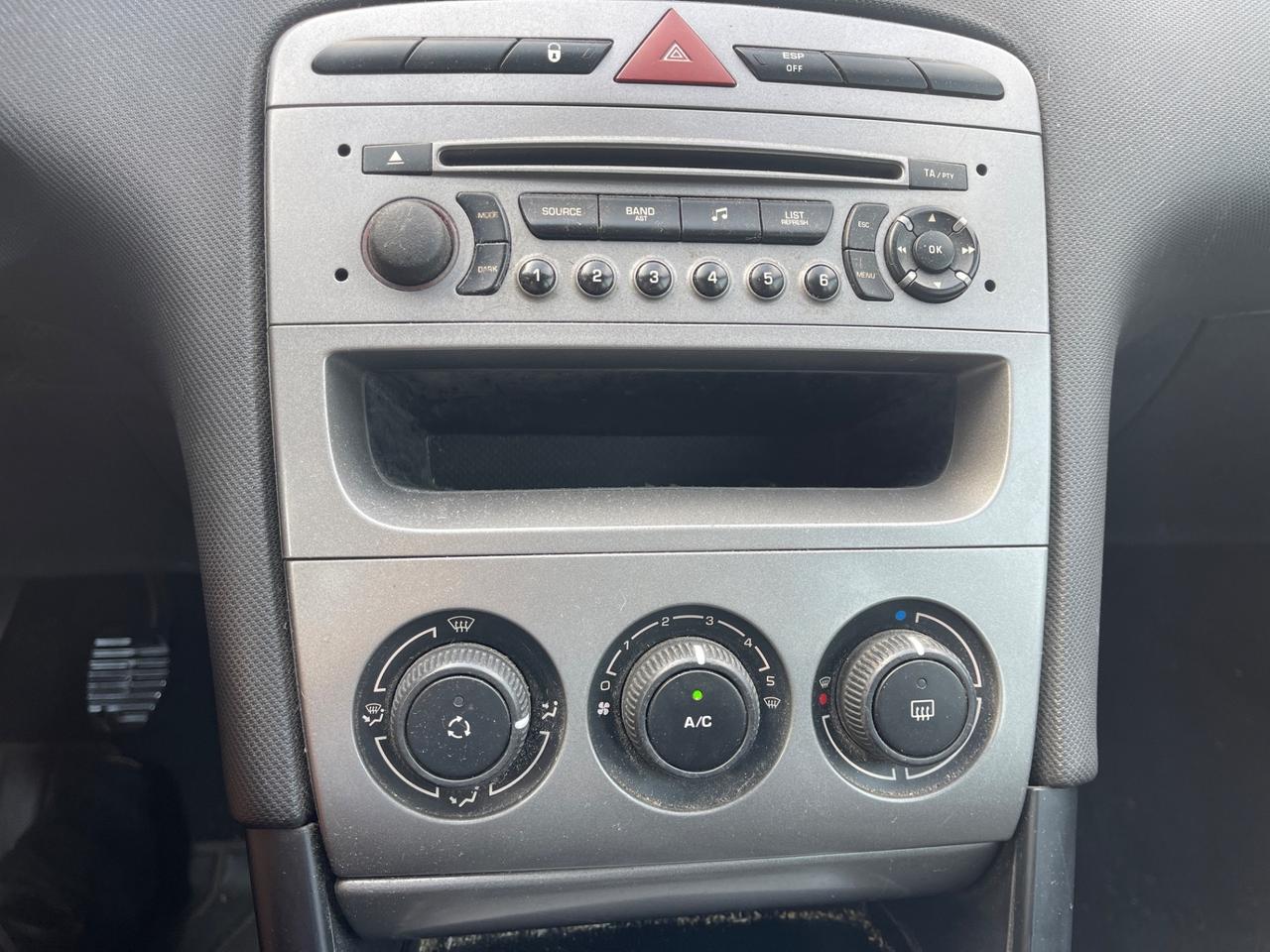 Peugeot 308 se 1.6 HDi 90CV euro5a uni prop
