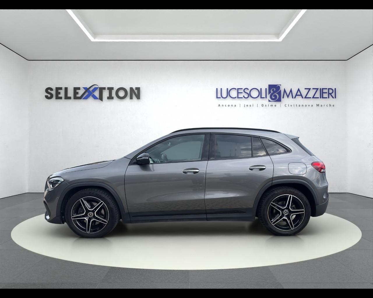Mercedes-Benz GLA (H247) - GLA 180 d Automatic Premium