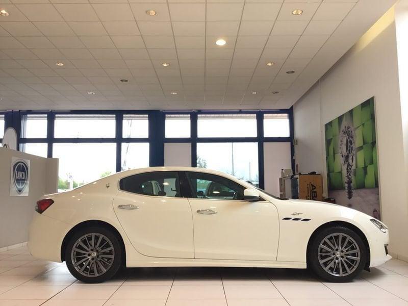 Maserati Ghibli Hybrid 2.0 330cv 48v MHEV GT auto