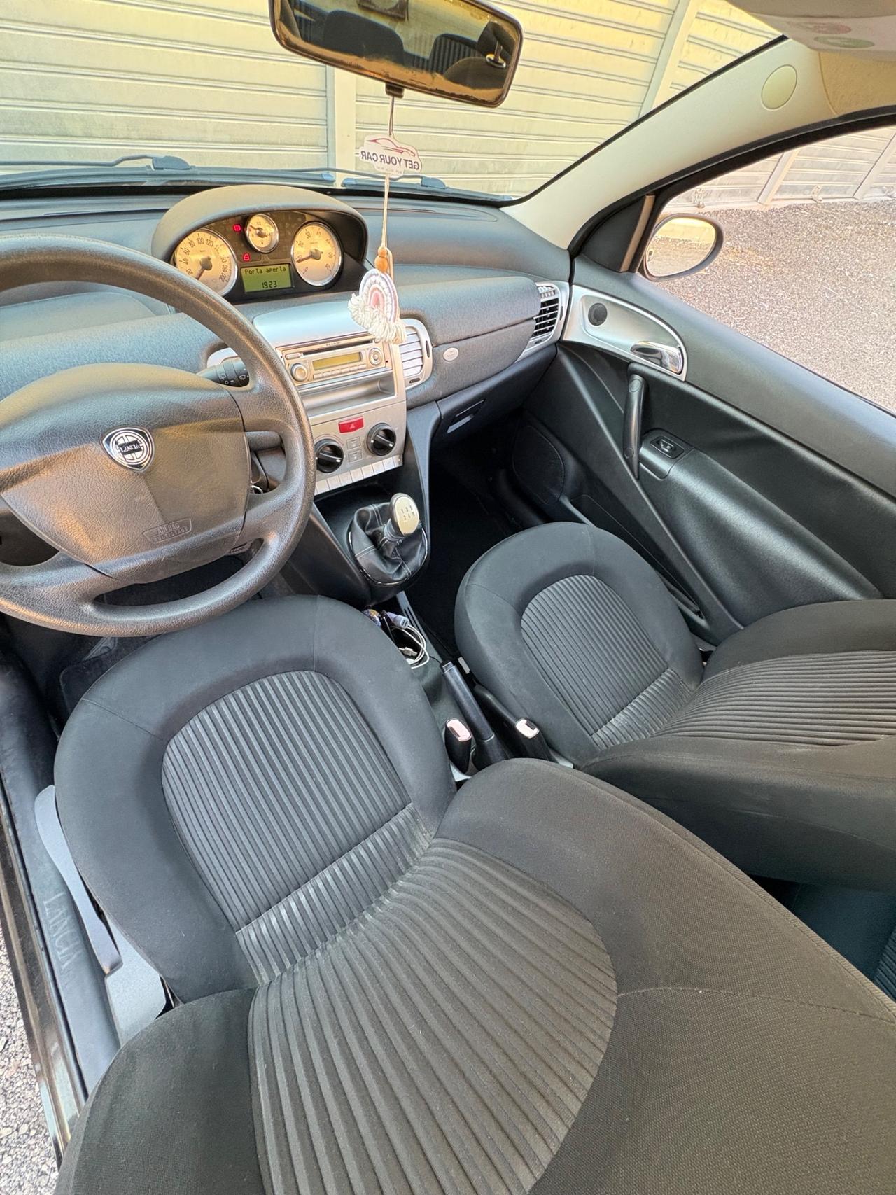 Lancia Ypsilon 1.4 Argento Ecochic GPL