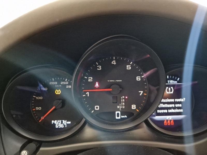 PORSCHE MACAN 2.0 Autom.