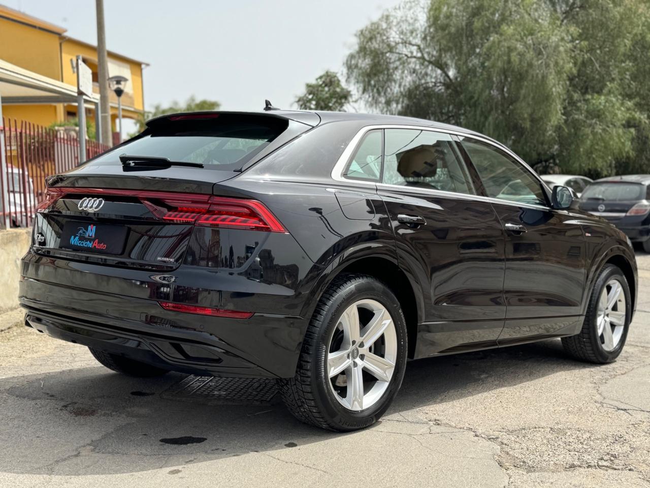 AUDI Q8 45 TDI 231 CV QUATTRO FULL IVA ESPOSTA