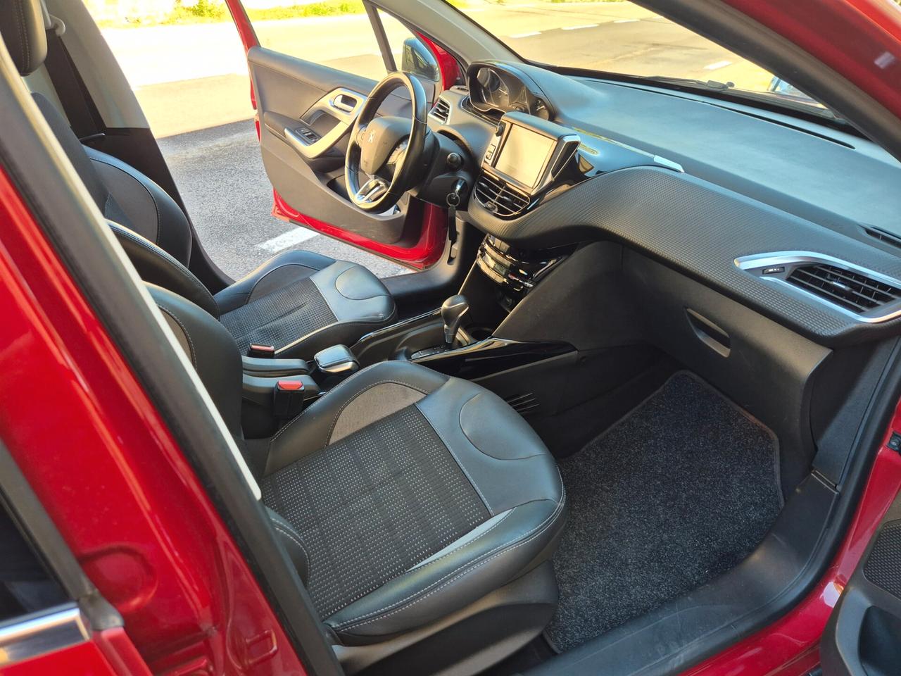 Peugeot 2008 PureTech Turbo 110 S&S Allure