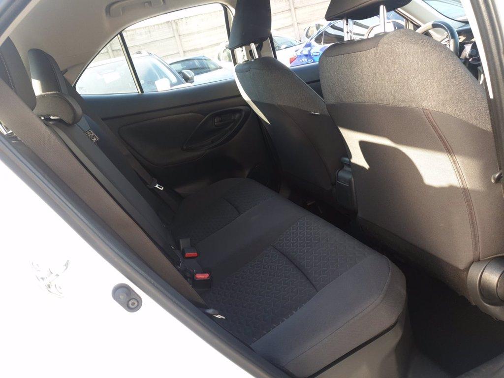TOYOTA Yaris cross 1.5h active fwd 116cv e-cvt del 2022