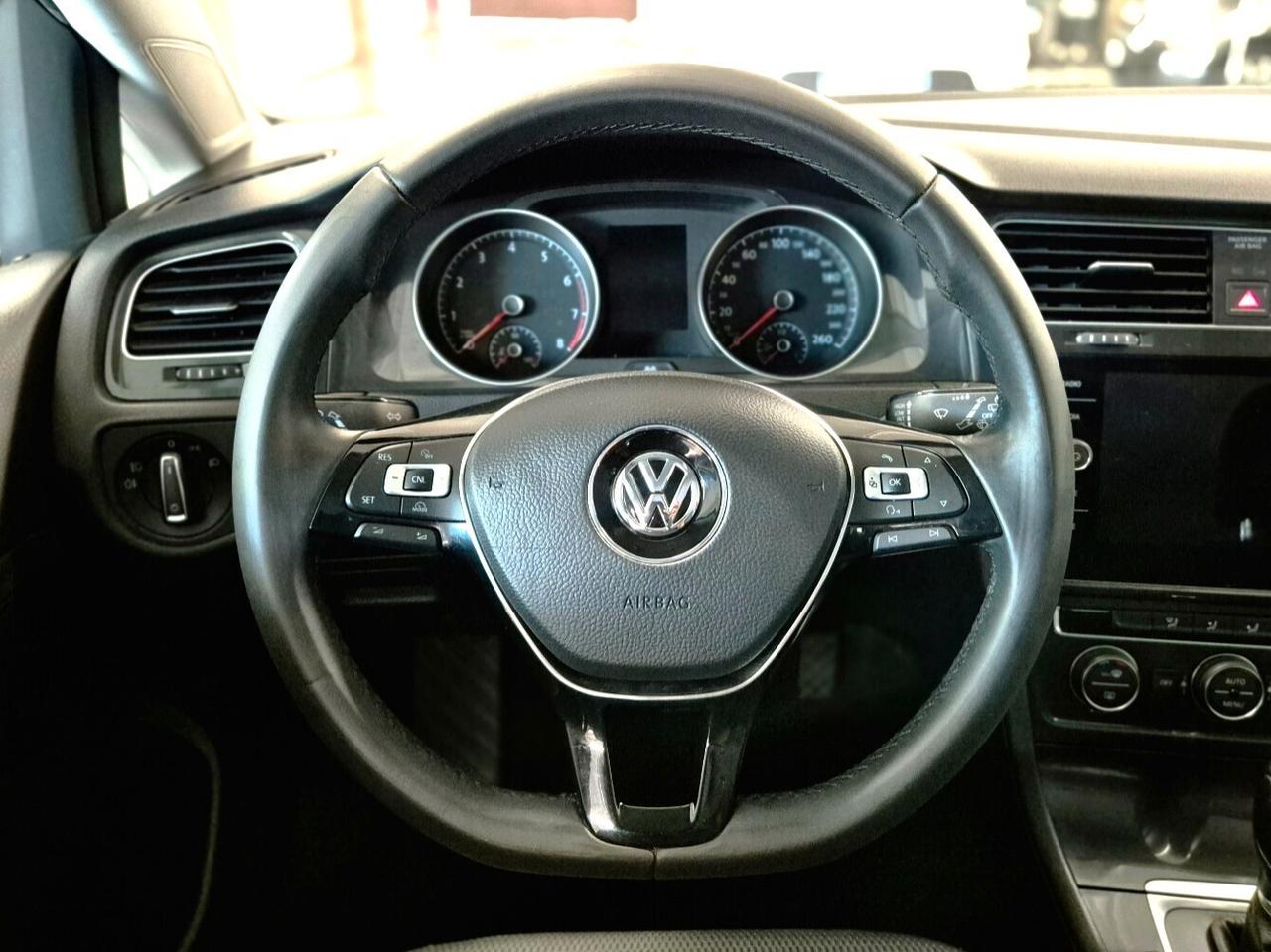 Volkswagen Golf 1.0 TSI 110 CV DSG 5p. Business ** tagliandi **