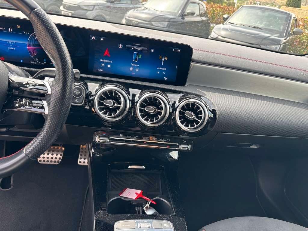 Mercedes-benz CLA 200 d Automatic Premium 2024 / KM 50.000 Tua a solo 349 Euro al mese