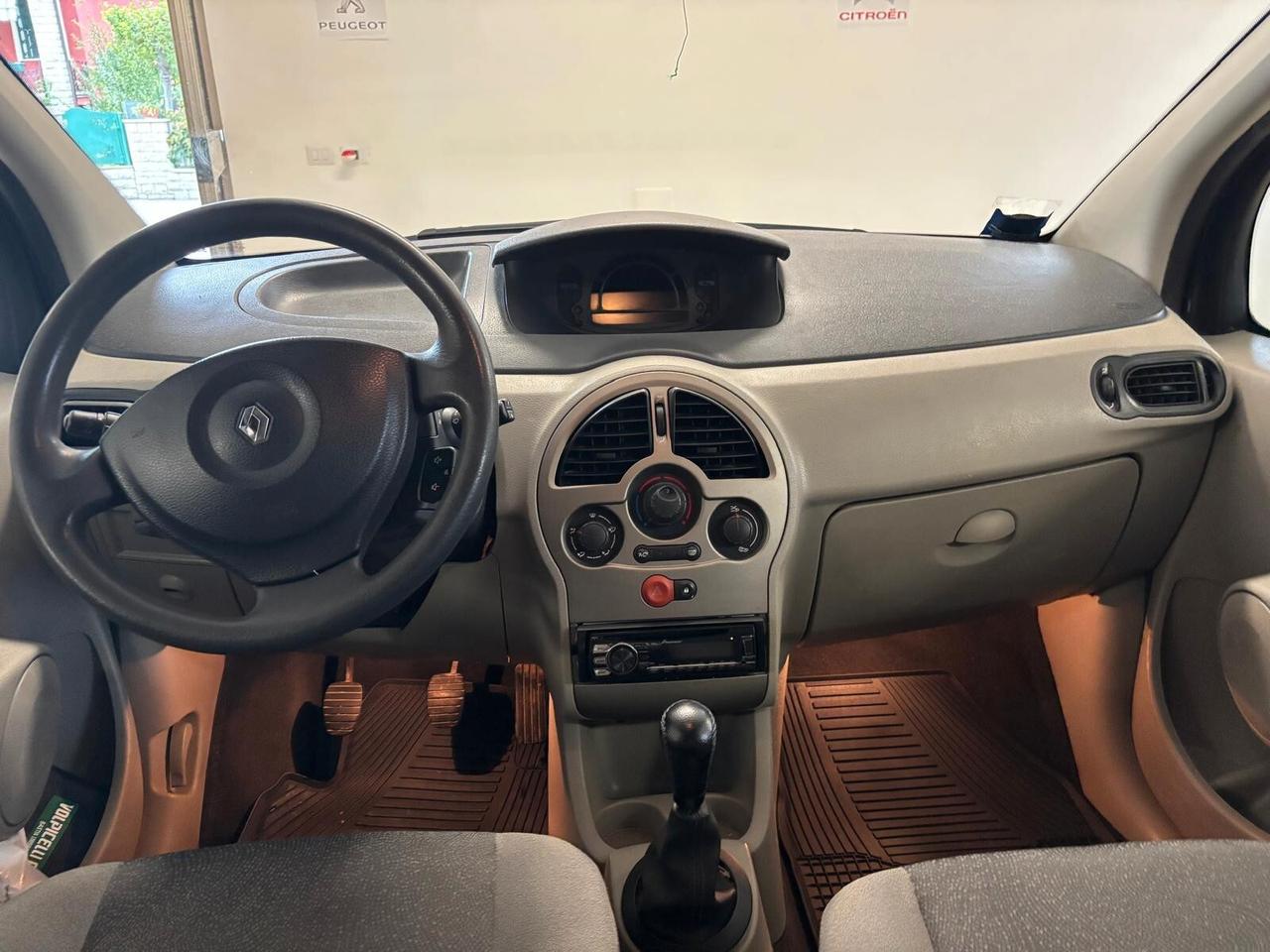 RENAULT MODUS ANNO 2006 BZ 1.2 ADATTA NEOPATENTATI KM 140 MILA