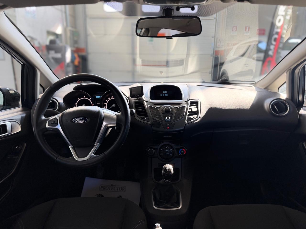 Ford Fiesta 1.5 TDCi 75CV 5 porte Titanium