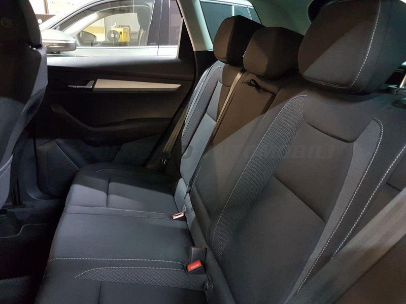 Skoda Karoq 2022 1.0 tsi Executive 110cv