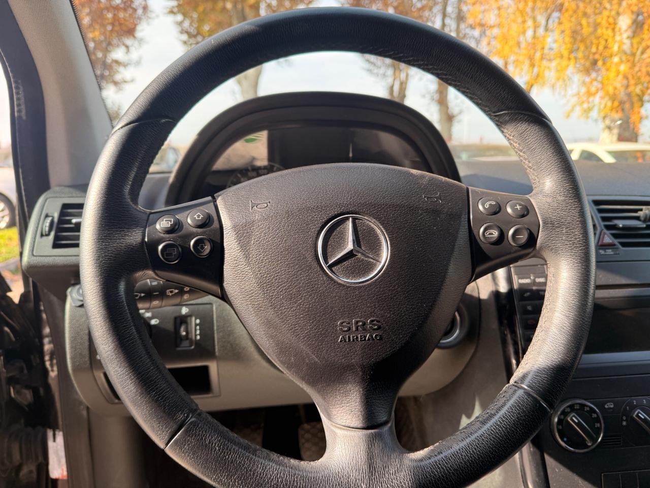 Mercedes-benz A 160 BlueEFFICIENCY Elegance